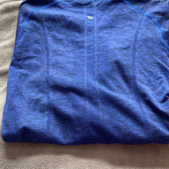 Lululemon Swiftly Tech Long Sleeve sz 8 - Picture 6 of 6